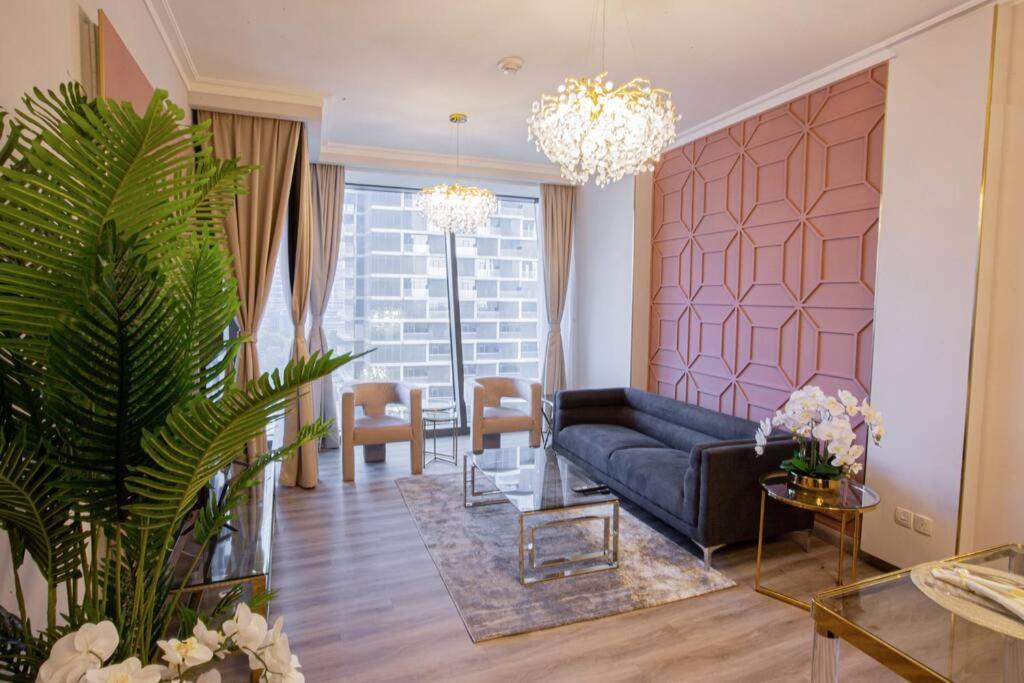 Magnificent 2 Bedroom With Stunning Burj Khalifa View Дубай Екстер'єр фото